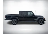 $29501 : Jeep Gladiator 2022 4x4 Over thumbnail