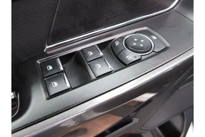 $38345 : Ford F-150 2023 4x2 XLT 4dr image 10