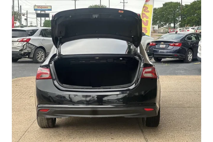 $16999 : 2020 Malibu LT image 10