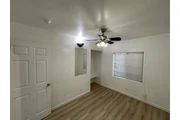 $3300 : Casa de 3 recámaras/ 2 baños thumbnail