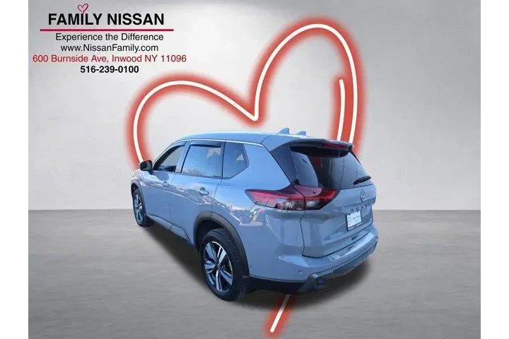 $32432 : Nissan Rogue 2025 AWD SL 4dr image 5