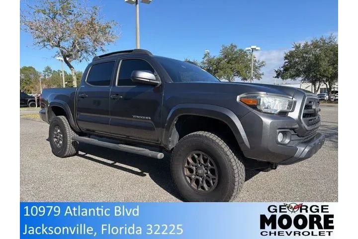 $28799 : Toyota Tacoma 2018 4x4 TRD P image 1