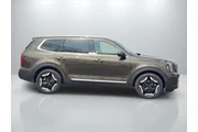 $36999 : Kia Telluride 2025 AWD S 4dr thumbnail
