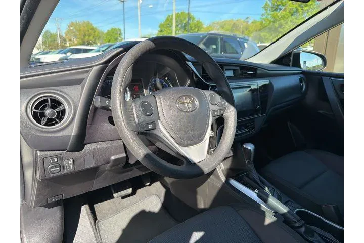 $16987 : Toyota Corolla 2019 LE 4dr S image 9