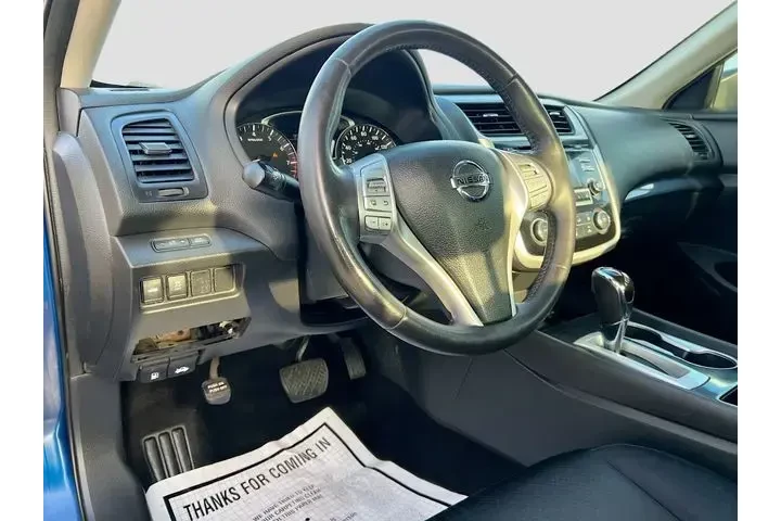 $11900 : Nissan Altima 2018 2.5 SR 4d image 9