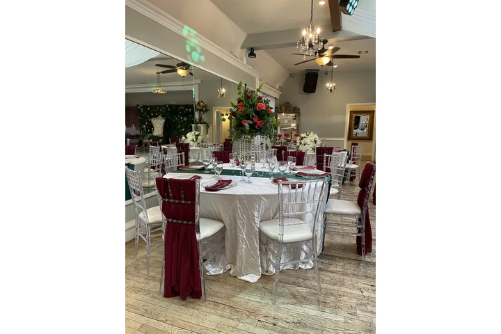 Salon de Fiesta image 2