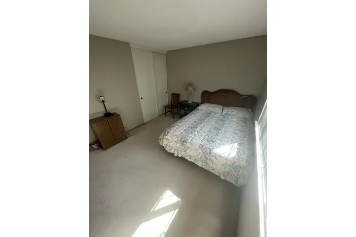 $900 : HABITACION CON BAÑO PROPIO image 3
