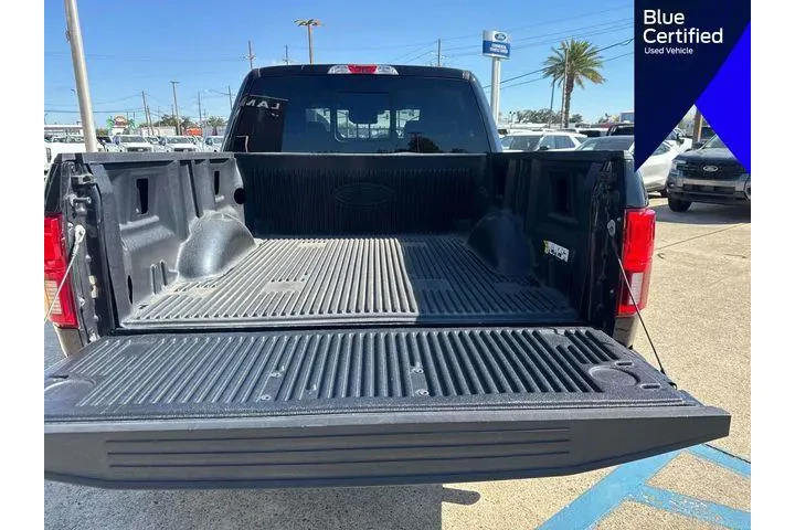 $29985 : Ford F-150 2020 4x4 Lariat 4 image 9