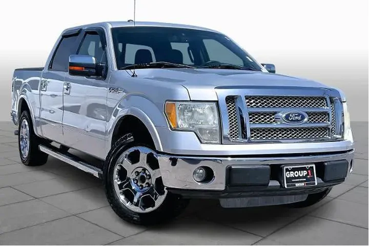 $13693 : Ford F-150 2010 4x2 XLT 4dr image 2