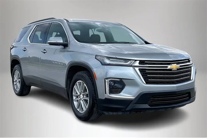 $27525 : Chevrolet Traverse 2023 LT C image 1