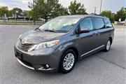 $10900 : 2014 Sienna XLE 8-Passenger thumbnail