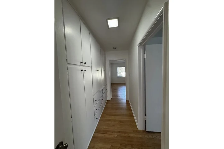 $1250 : 3 dormitorios y 2 baños con en image 2