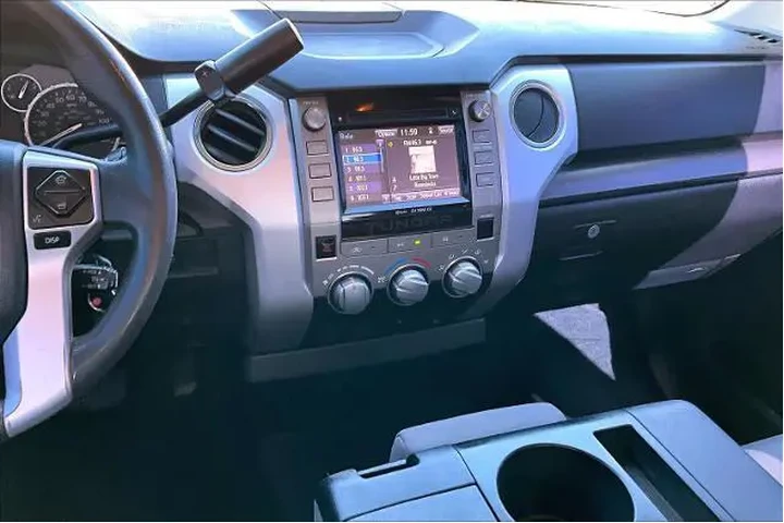 $16894 : Toyota Tundra 2014 4x2 SR5 4 image 7