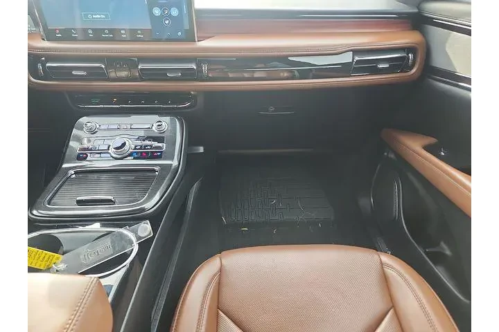 $32990 : Lincoln Nautilus 2022 AWD Re image 10