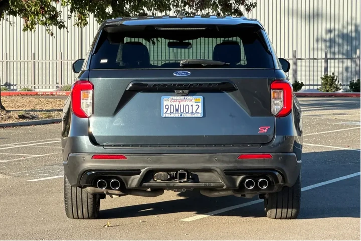 Ford Explorer 2022 AWD ST 4d image 4