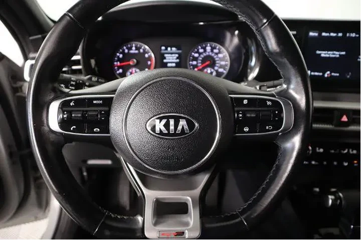 $21768 : Kia K5 2021 GT-Line 4dr Seda image 3