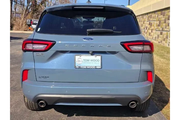 $21624 : Ford Escape 2023 ST-Line 4dr image 10