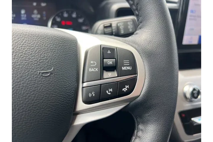 $31715 : Ford Explorer 2023 AWD XLT 4 image 10