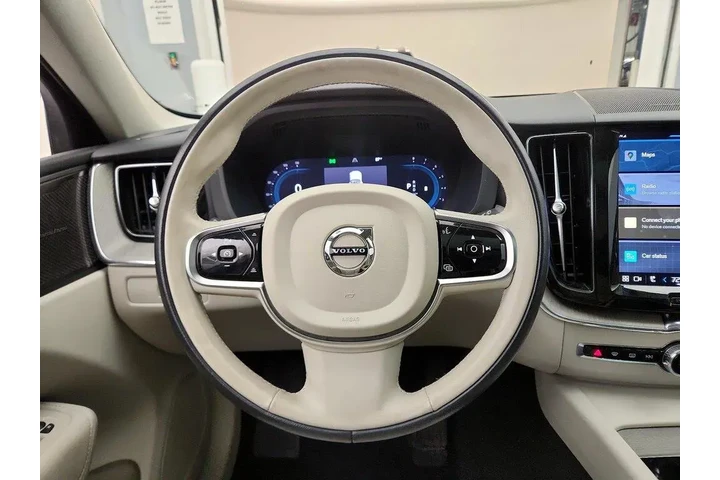 $37998 : Volvo XC60 2023 AWD B5 Plus image 10