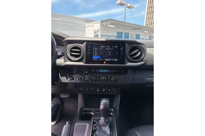 $39418 : Toyota Tacoma 2019 4x4 TRD P image 9