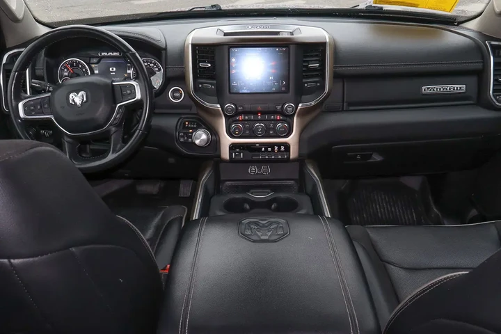 $36988 : 2022 1500 Laramie 4x4 Crew Ca image 10