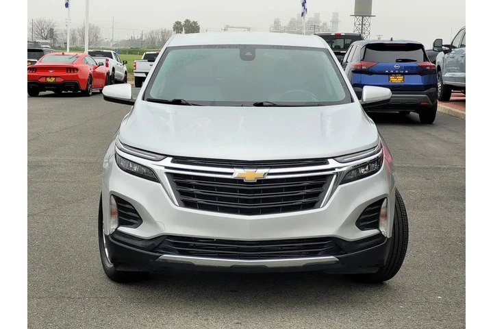 $20989 : Chevrolet Equinox 2022 LT 4d image 2
