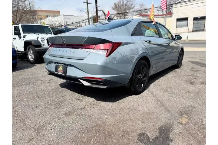 2021 HYUNDAI ELANTRA2021 HYUN image 9