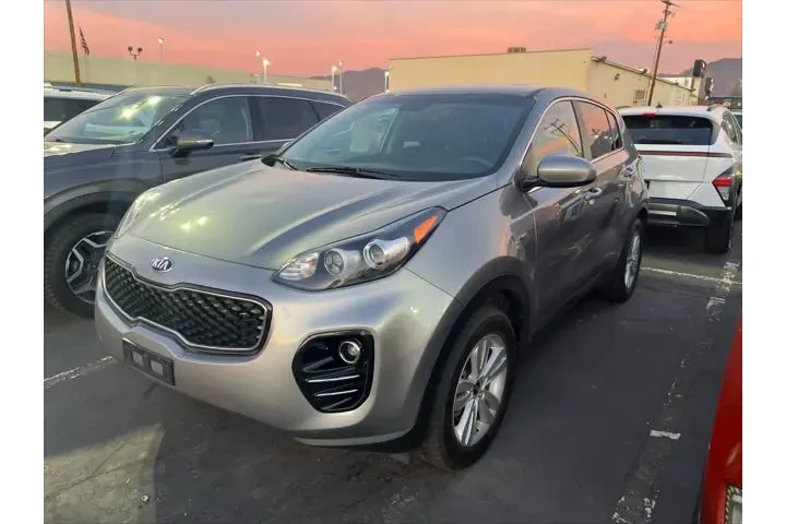 $12998 : Kia Sportage 2019 AWD LX 4dr image 2