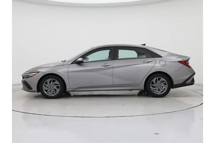 $17998 : Hyundai ELANTRA 2024 SEL 4dr image 3