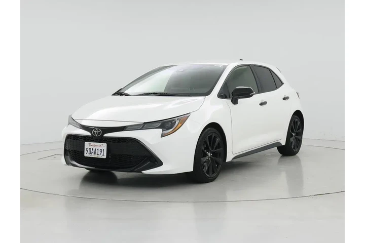 $23998 : Toyota Corolla Hatchback 202 image 4