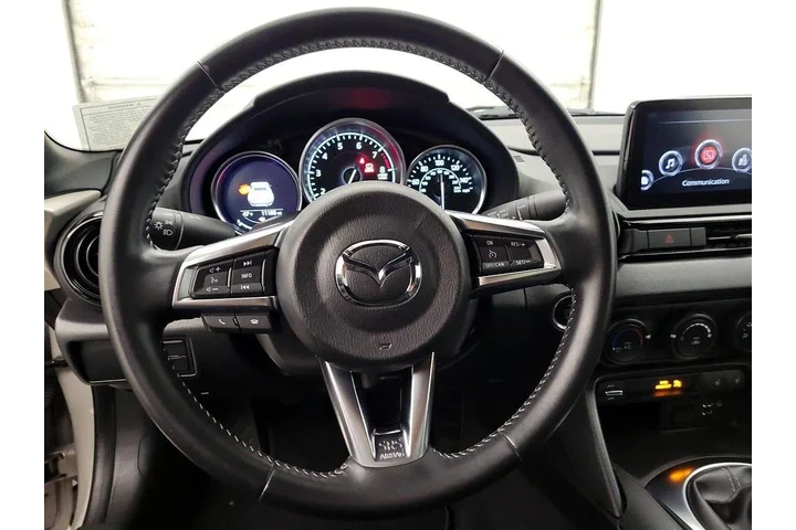 $30998 : Mazda MX-5 Miata RF 2023 Clu image 10