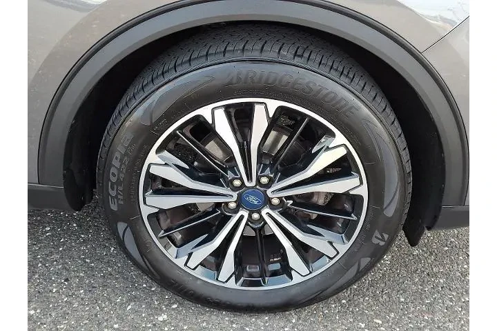 $20997 : Ford Escape 2022 SE 4dr SUV image 8