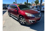 2016 Traverse 2LT FWD thumbnail
