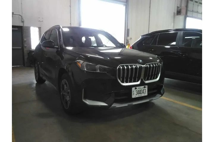 $32499 : BMW X1 2025 AWD xDrive28i 4d image 2