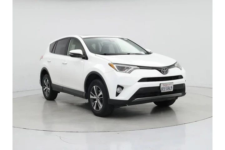 $23998 : Toyota RAV4 2018 XLE 4dr SUV image 1