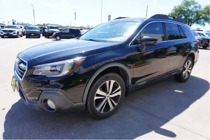 $17888 : Subaru Outback 2019 AWD 2.5i image 3