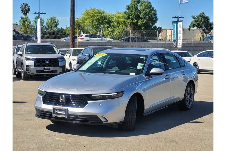 $32887 : Honda Accord Hybrid 2026 EX- image 9