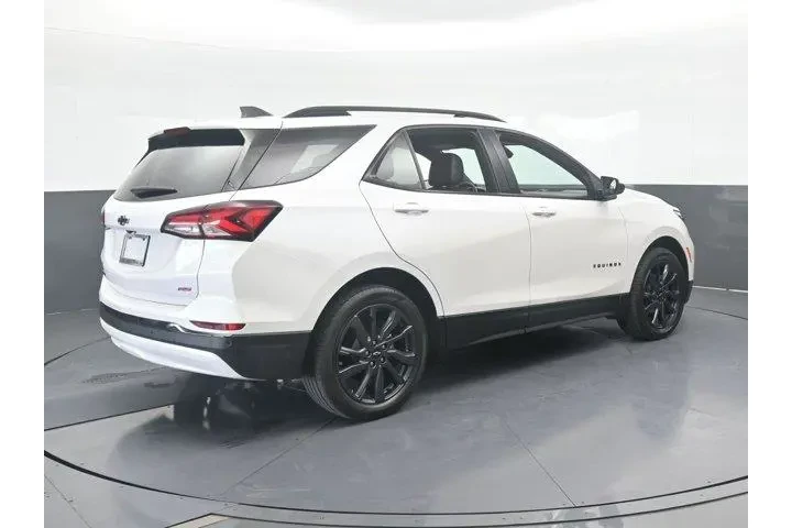 $22991 : Chevrolet Equinox 2023 RS 4d image 6