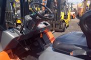 $17750 : Toyota 11,000 LBS FORKLIFT thumbnail