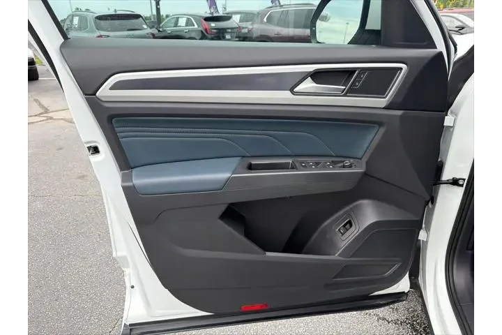 $27291 : Volkswagen Atlas Cross Sport image 10