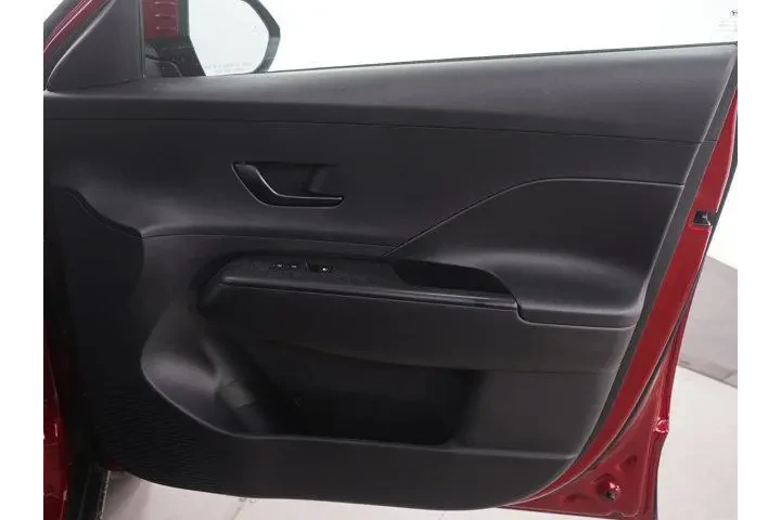 $22998 : Hyundai KONA 2024 AWD SEL 4d image 10