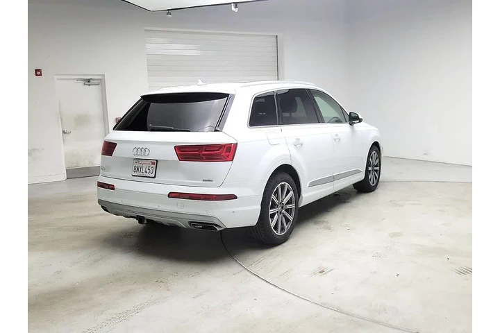 $28998 : Audi Q7 2019 AWD quattro SE image 5