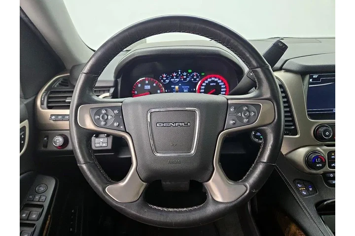 $33998 : GMC Yukon 2016 4x4 Denali 4d image 10