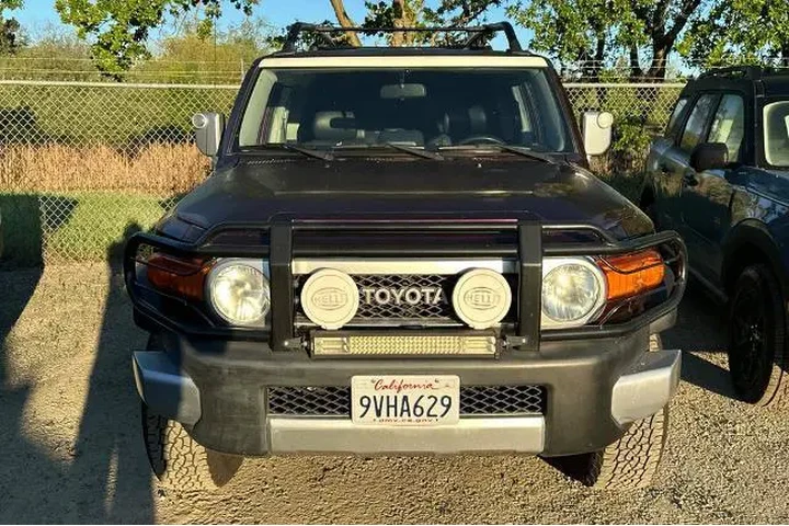 $14934 : Toyota FJ Cruiser 2007 4dr S image 3