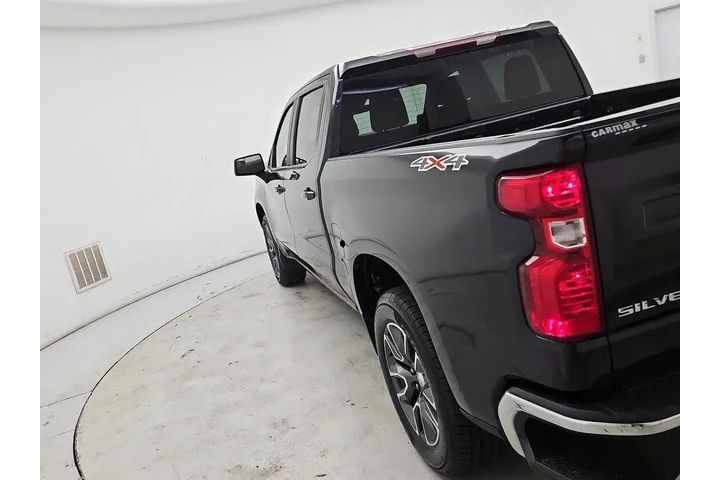 $31998 : Chevrolet Silverado 1500 202 image 7