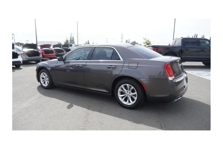 2015 300 Limited image 8