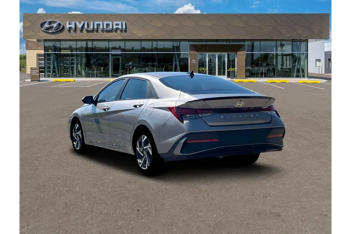 $22000 : Hyundai ELANTRA 2025 SEL Spo image 5