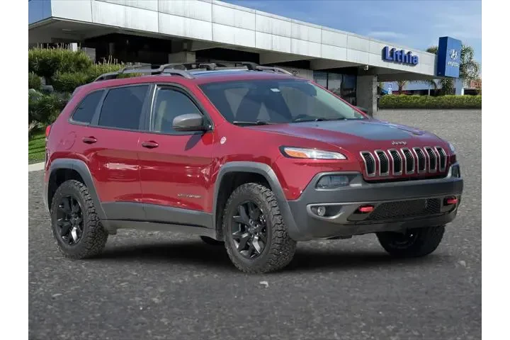 $10399 : Jeep Cherokee 2017 4x4 Trail image 10