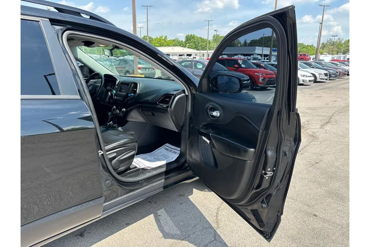 $12980 : 2020 Cherokee Altitude FWD image 8