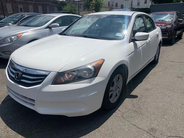 $12999 : Used 2012 Accord Sdn 4dr I4 A image 7